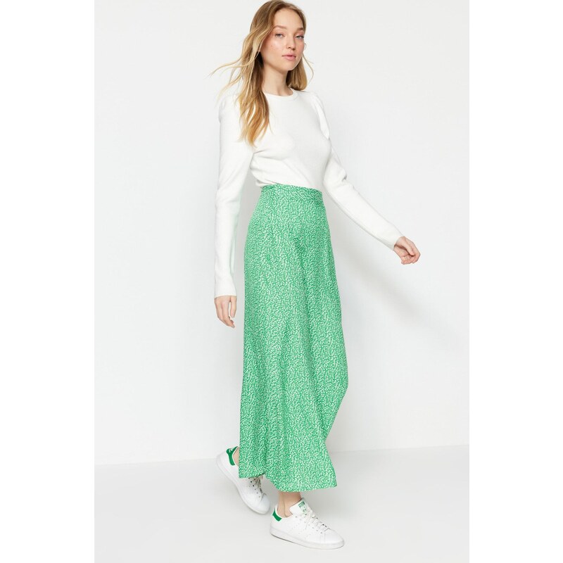 Trendyol Green Floral Printed Viscose Knitted Flare Skirt