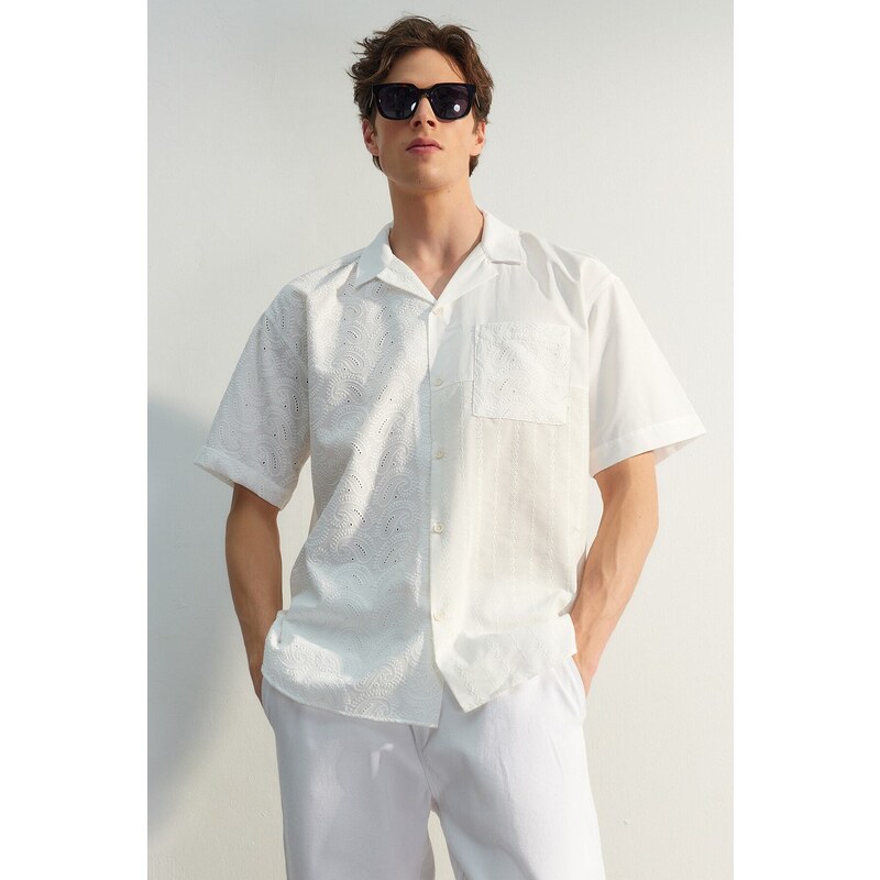 Trendyol Limited Edition White Oversize Brode Block Summer Shirt