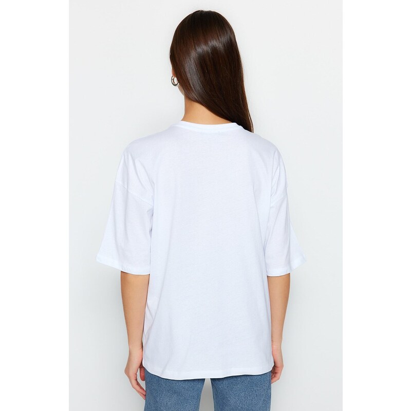 Trendyol White 100% Cotton Embroidered Pocket Detailed Relaxed/Wide Comfortable Cut Crew Neck T-Shirt