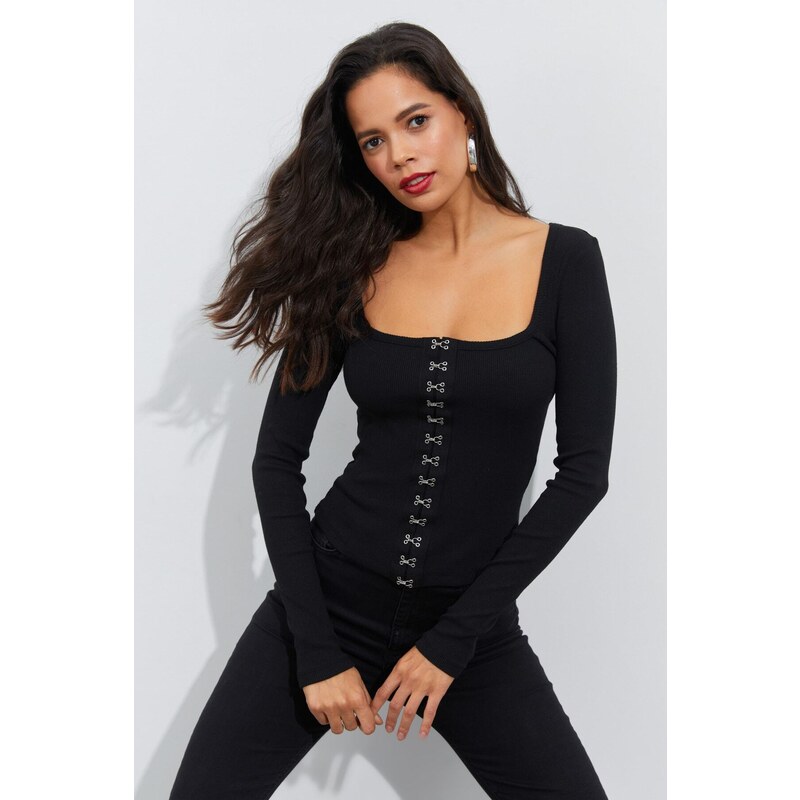 Cool & Sexy Women's Black Attached Camisole Blouse B1908