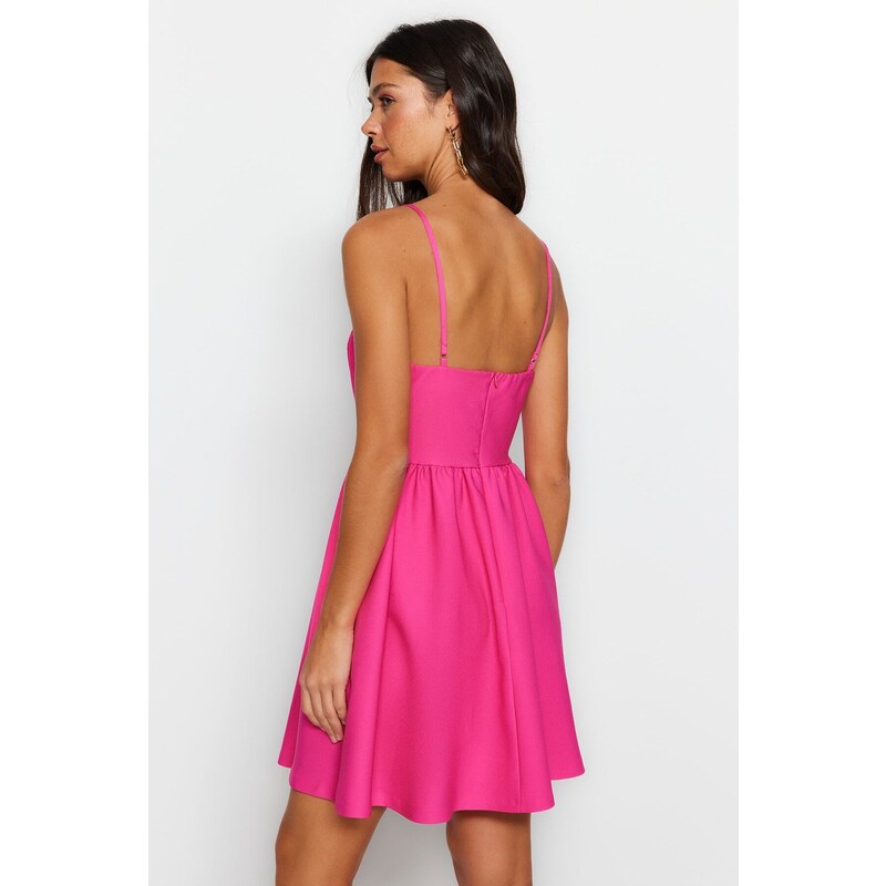 Trendyol Růžový Pas Otevírání Mini Woven Button Detailní Tkané šaty