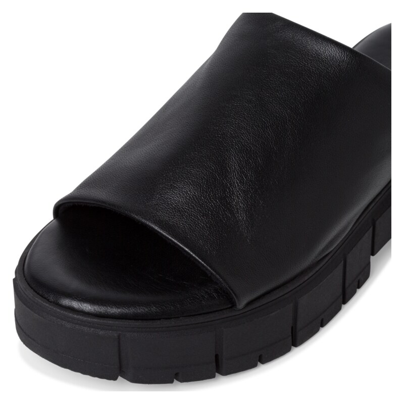 Kožené pantofle Tamaris 1-1-27252-20 černá