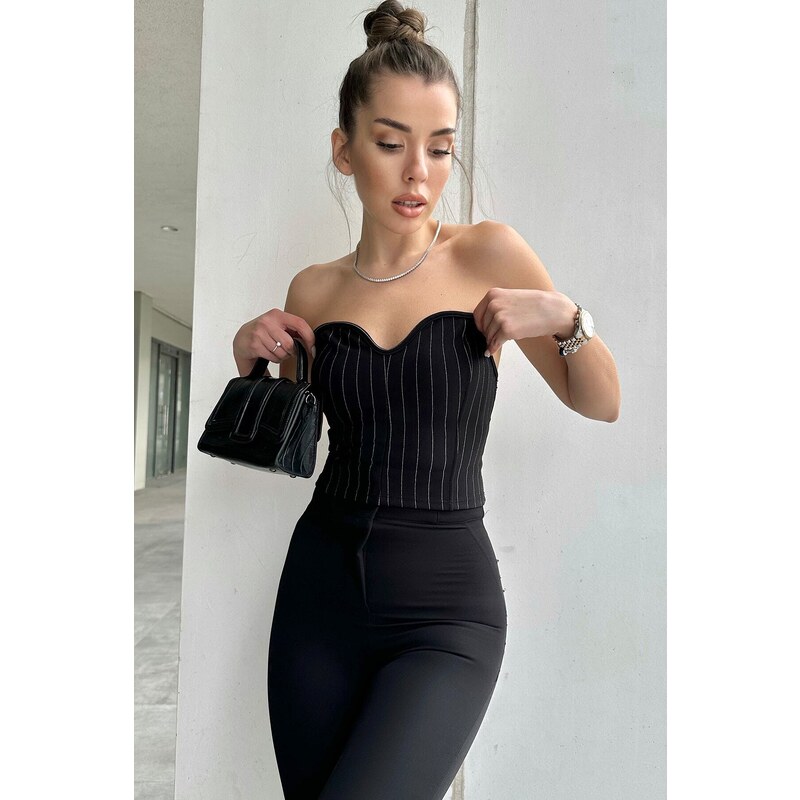 Trend Alaçatı Stili Women's Black Kissing Collar Crop Bustier with Contrast Stitching