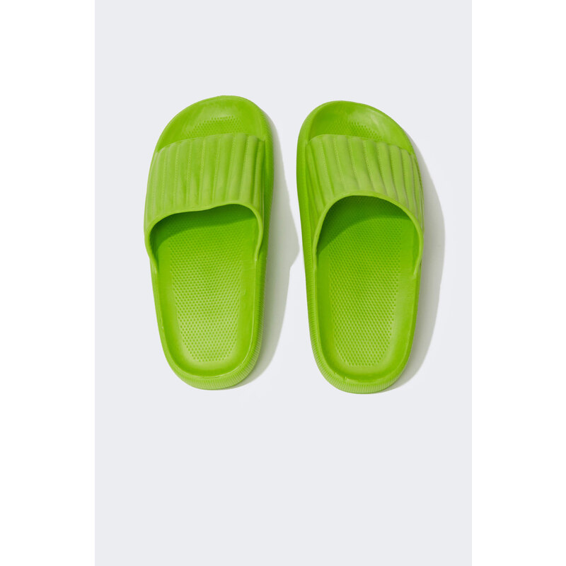 DEFACTO Thick Sole Slippers