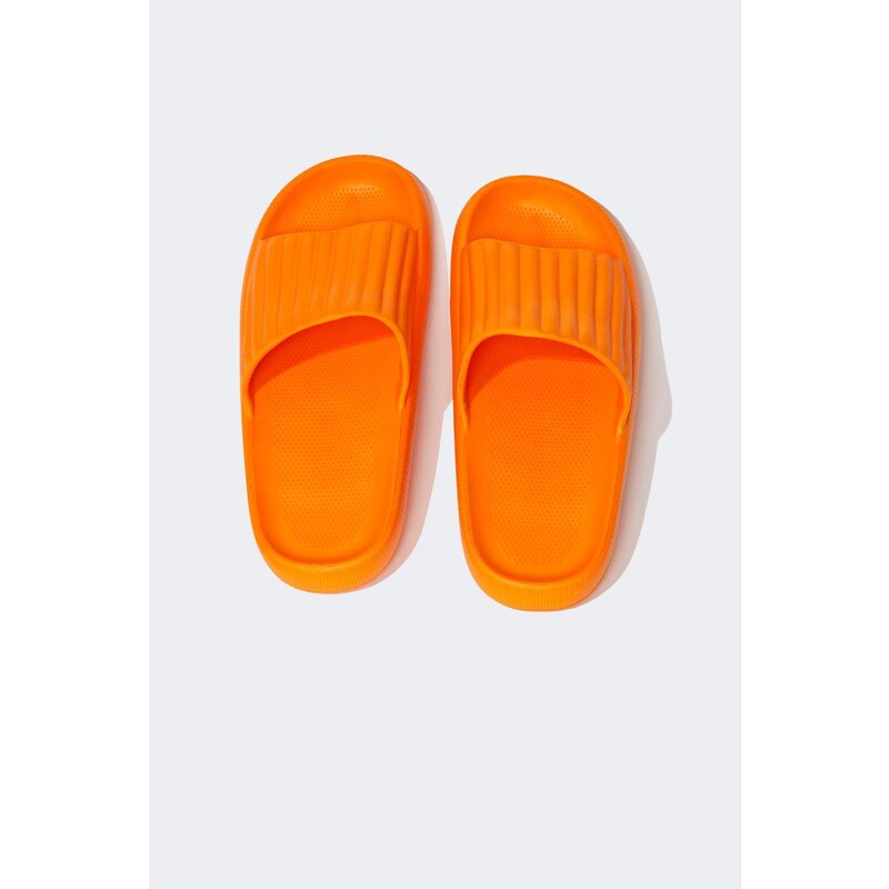 DEFACTO Thick Sole Slippers