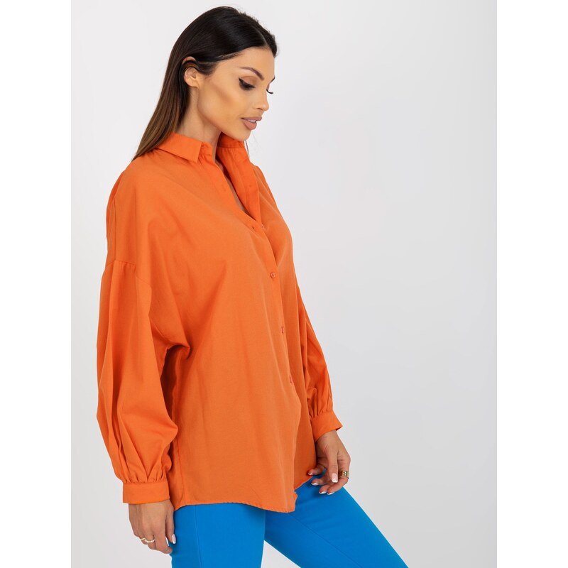 Fashionhunters Oranžová oversized košile s nabíraným rukávem