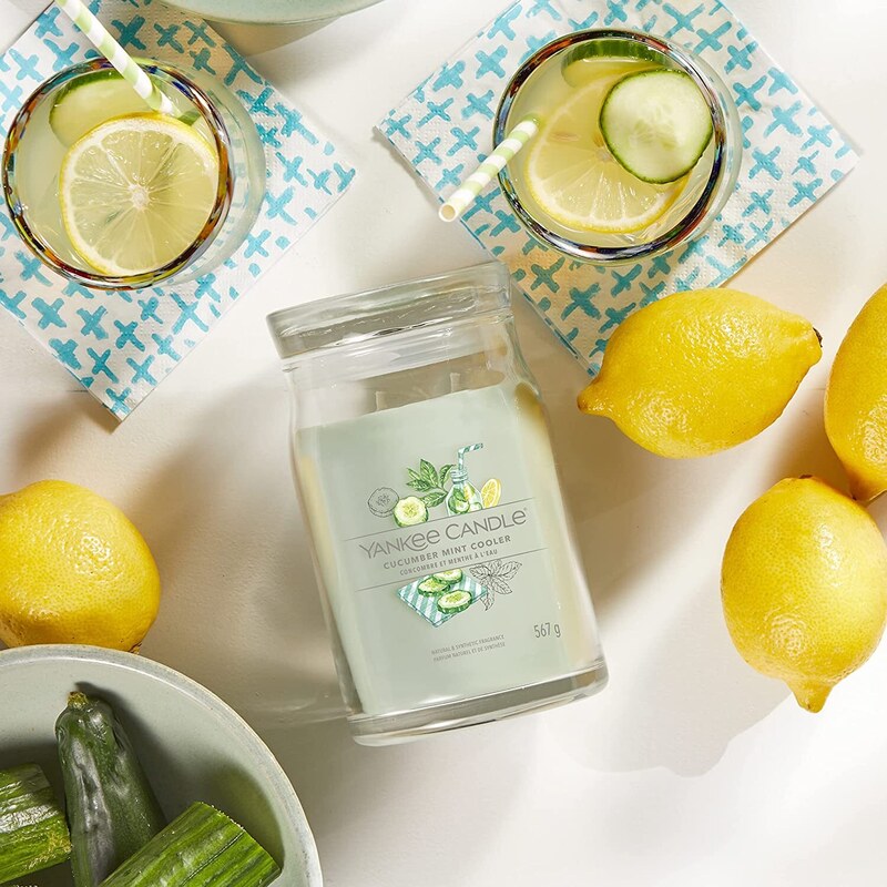 Yankee Candle vonná svíčka Signature ve skle velká Cucumber Mint Cooler 567 g