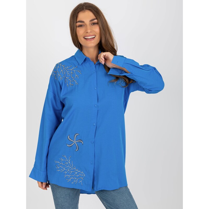 Fashionhunters Tmavě modrá oversize košile na knoflíky s výšivkou