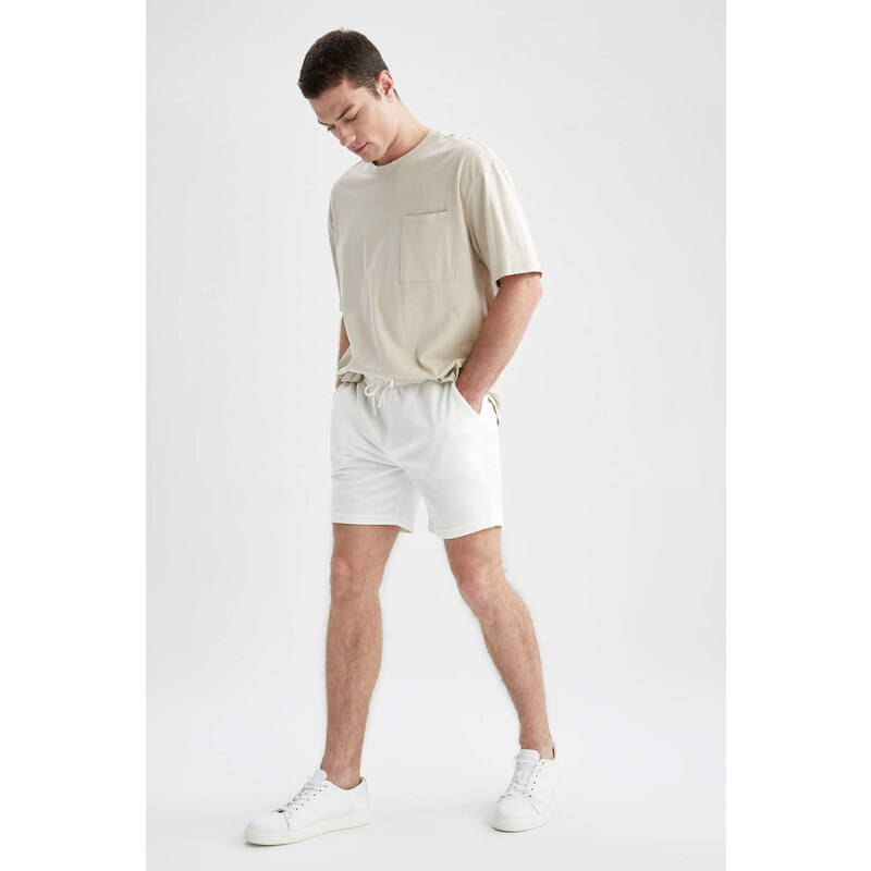 DEFACTO Slim Fit Pocket Detailed Thick Fabric Shorts