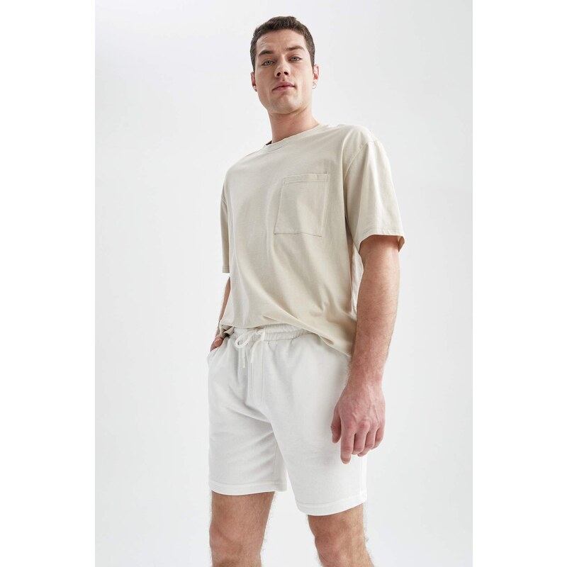 DEFACTO Slim Fit Pocket Detailed Thick Fabric Shorts