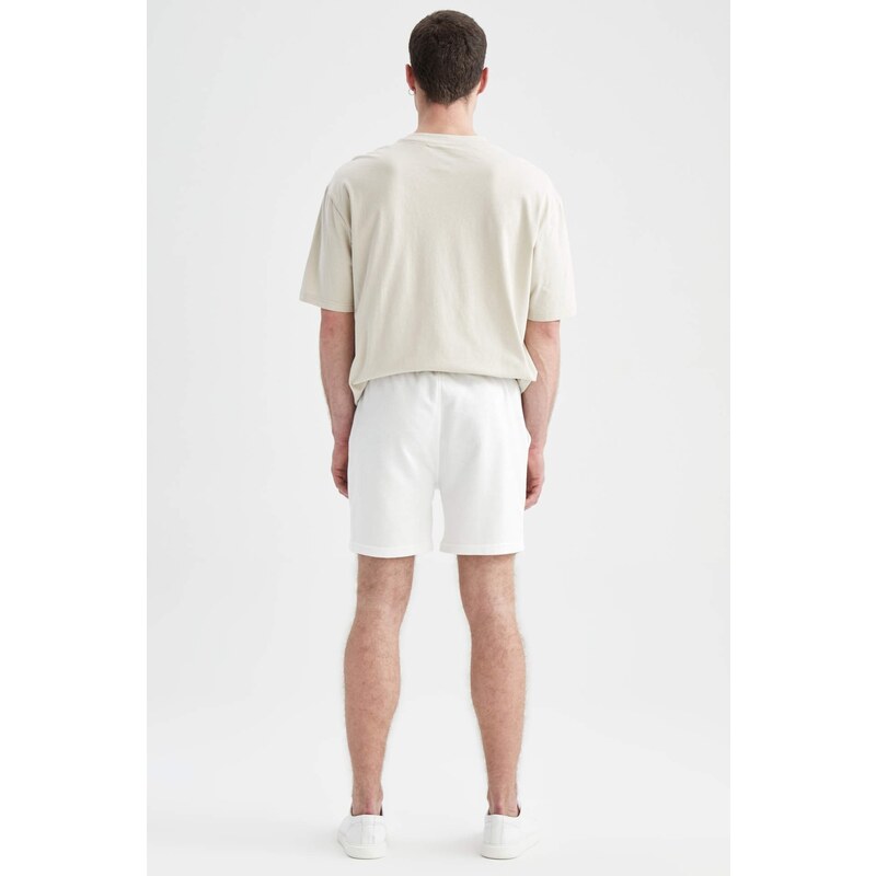 DEFACTO Slim Fit Pocket Detailed Thick Fabric Shorts