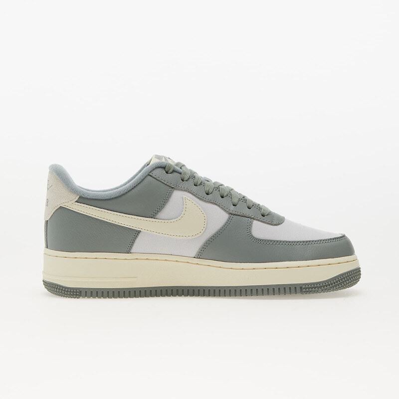 Pánské nízké tenisky Nike Air Force 1 '07 LX Mica Green/ Coconut Milk-Photon Dust