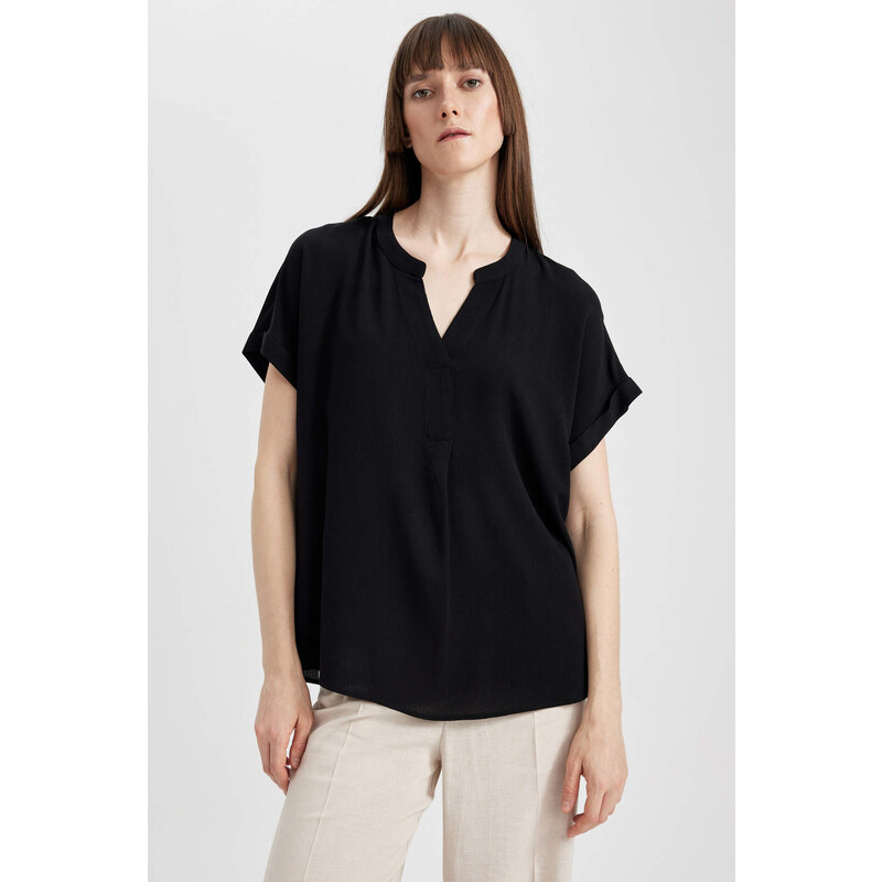 DEFACTO Crew Neck Regular Fit Short Sleeve Blouse