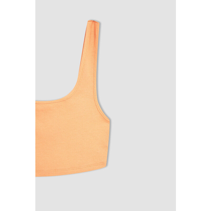 DEFACTO Slim Fit Crew Neck Ribbed Crop Singlet