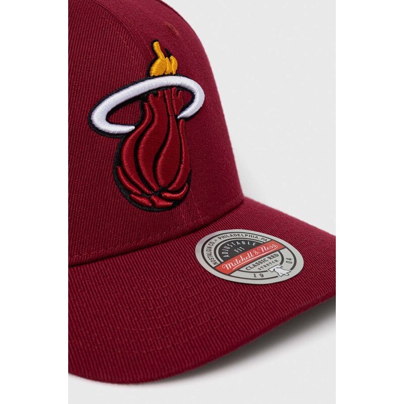 Čepice s vlněnou směsí Mitchell&Ness Miami Heat vínová barva, s aplikací