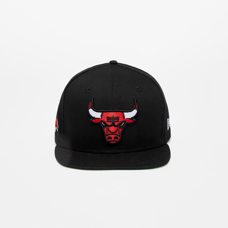 Kšiltovka New Era Chicago Bulls Team Side Patch 9FIFTY Snapback Cap Black