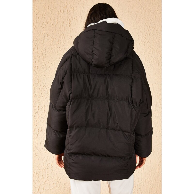 Bianco Lucci Women's Black Oversized Down Coat with Large Double Pockets Hooded