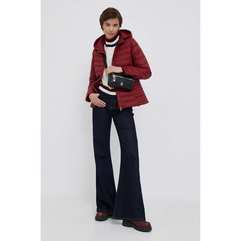 Péřová bunda Tommy Hilfiger dámská, vínová barva, přechodná
