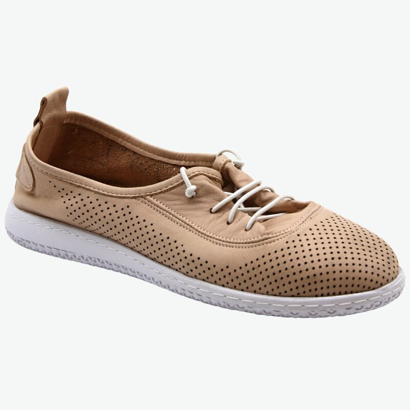 8562021 Molly Bessa 40