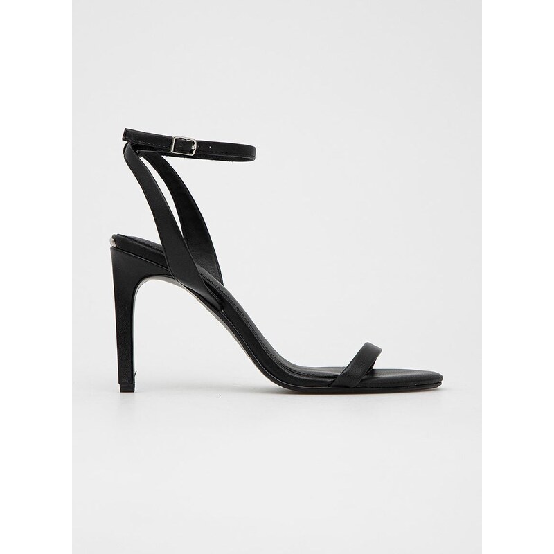 Kožené sandály Calvin Klein Essentia černá barva