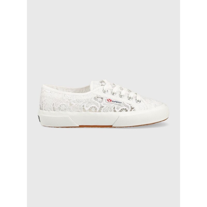 Macramew superga store