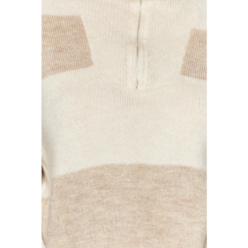 Trendyol béžový měkký texturovaný pletený svetr s vysokým výstřihem na zip