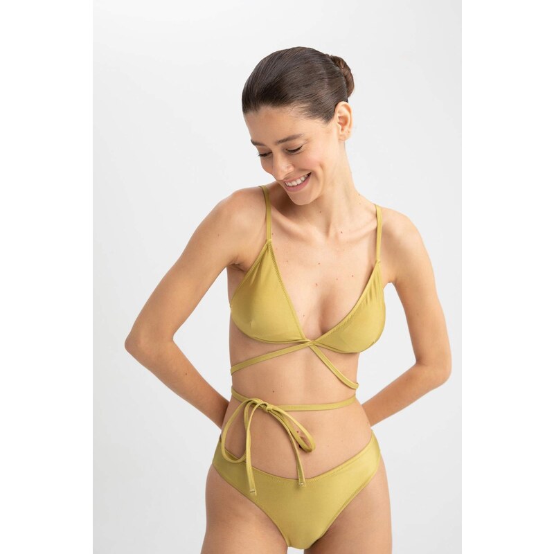 DEFACTO Regular Fit Bikini Top