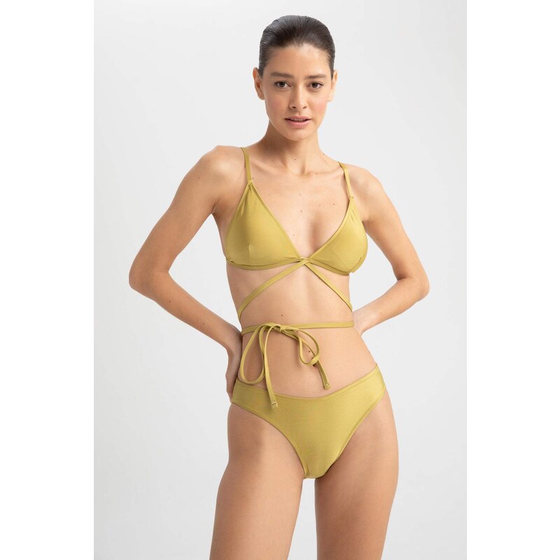 DEFACTO Regular Fit Bikini Top