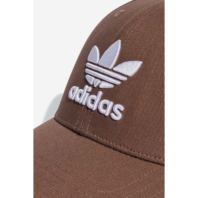 Bavlněná baseballová čepice adidas Originals hnědá barva, s aplikací, IB9970