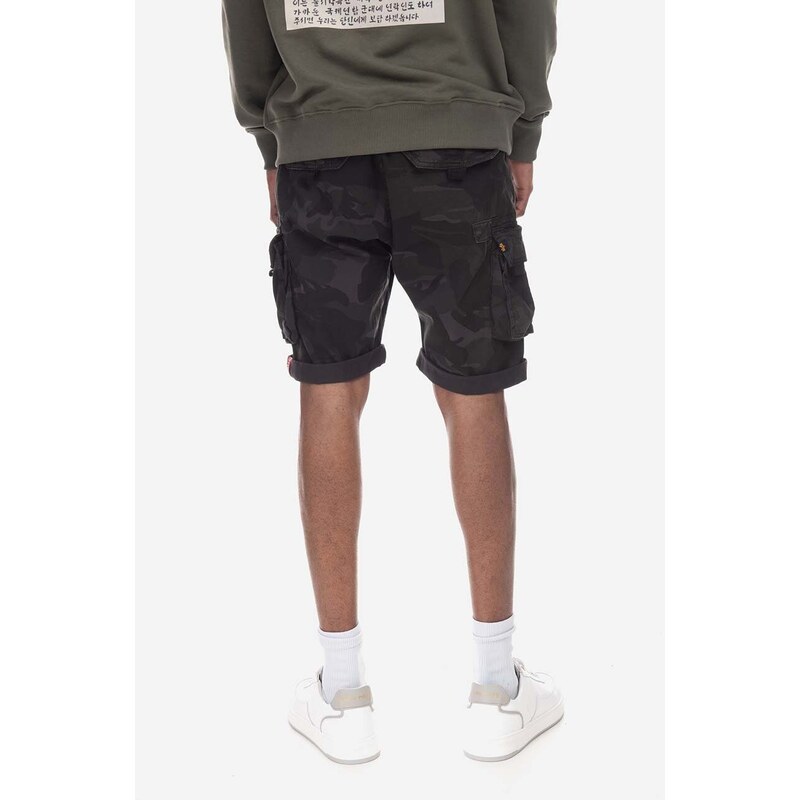 Bavlněné šortky Alpha Industries Crew Short Camo černá barva, 196201.125-black