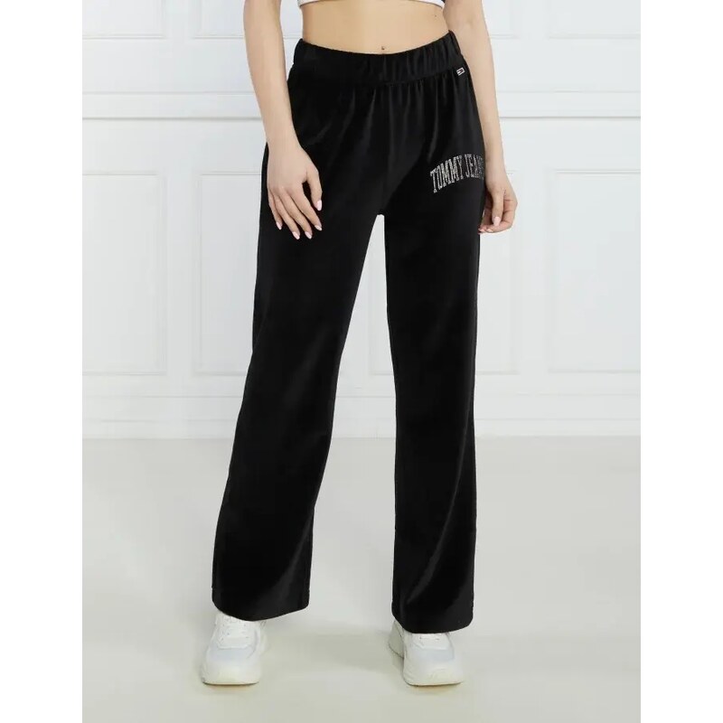 Tommy Jeans Tepláky TJW RHINESTONE VELOUR SWEATPANT | Relaxed fit