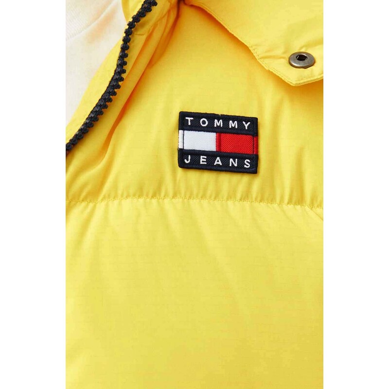 Péřová bunda Tommy Jeans pánská, žlutá barva, zimní