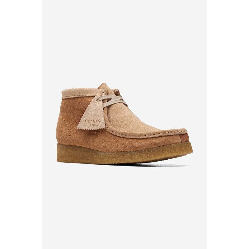 Semišové polobotky Clarks Originals Wallabee Boot dámské, hnědá barva, na klínku, 26169841