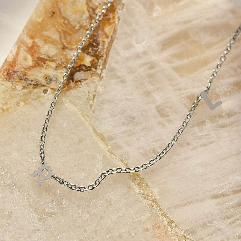 MIDORINI.CZ Dámský náhrdelník s PÍSMENKY NA PŘÁNÍ - chirurgická ocel