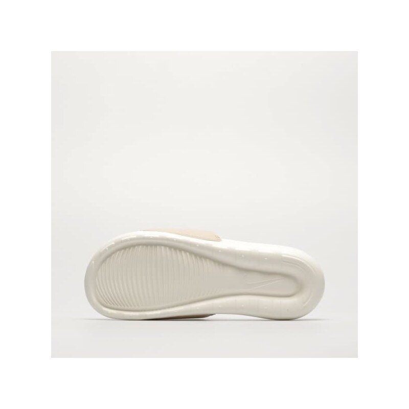 Nike Victori One ženy Boty Pantofle CN9677-108