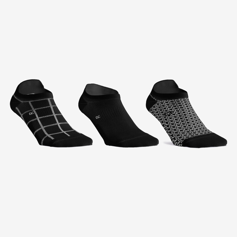 DOMYOS Neviditelné fitness ponožky černo-bílé s potiskem 3 páry