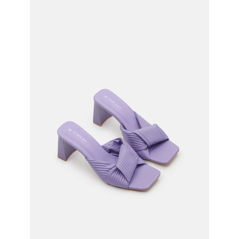 Sinsay - Pantofle na podpatku - fialová