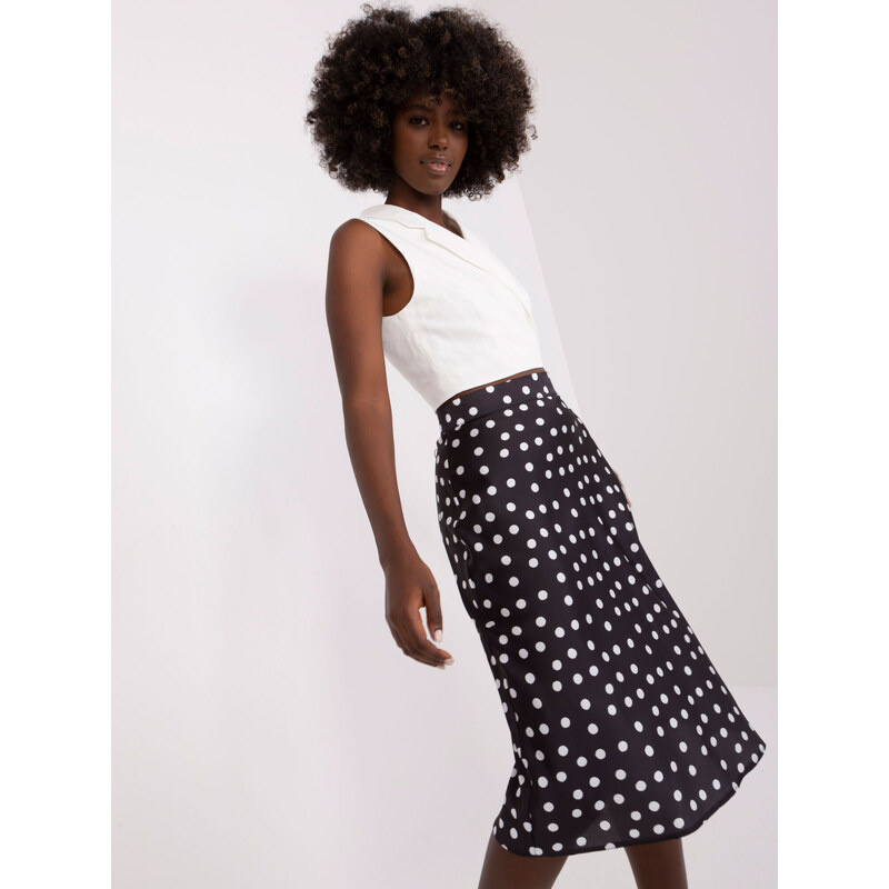 Fashionhunters Černobílá puntíkatá midi sukně A-line