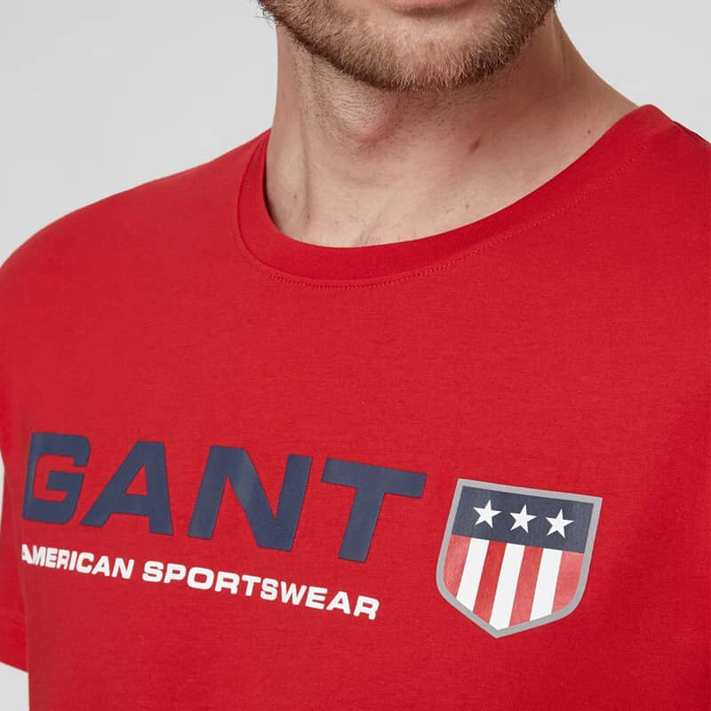 Pánské červené triko Gant 25920