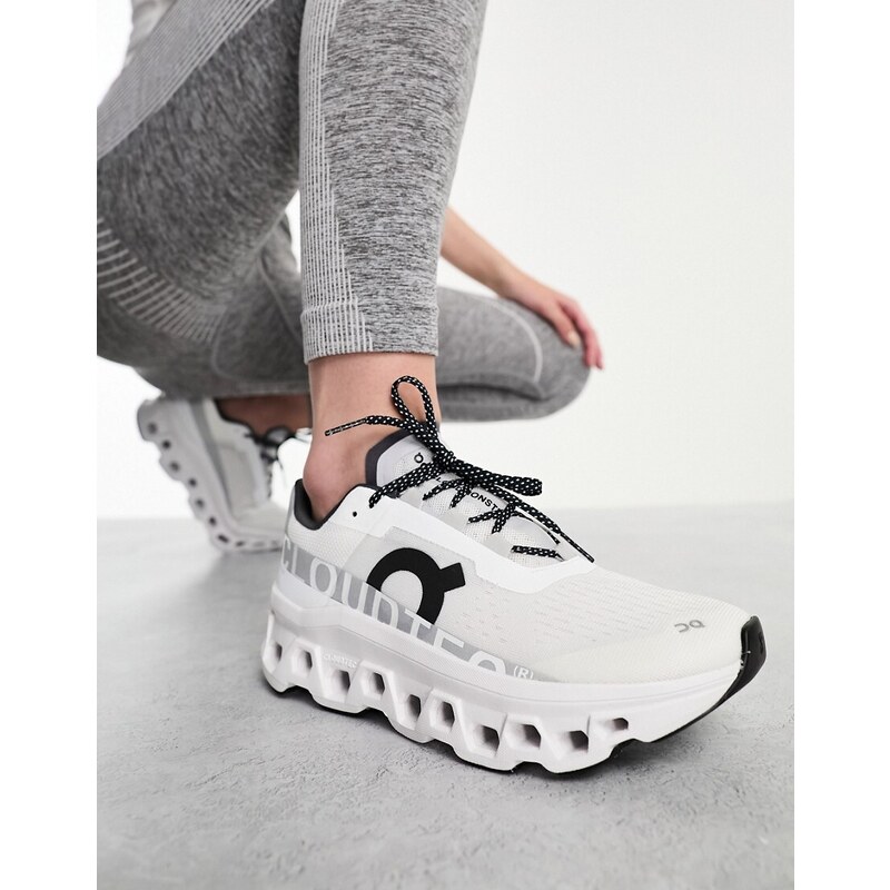 ON Cloudmonster running trainers in white 84235670