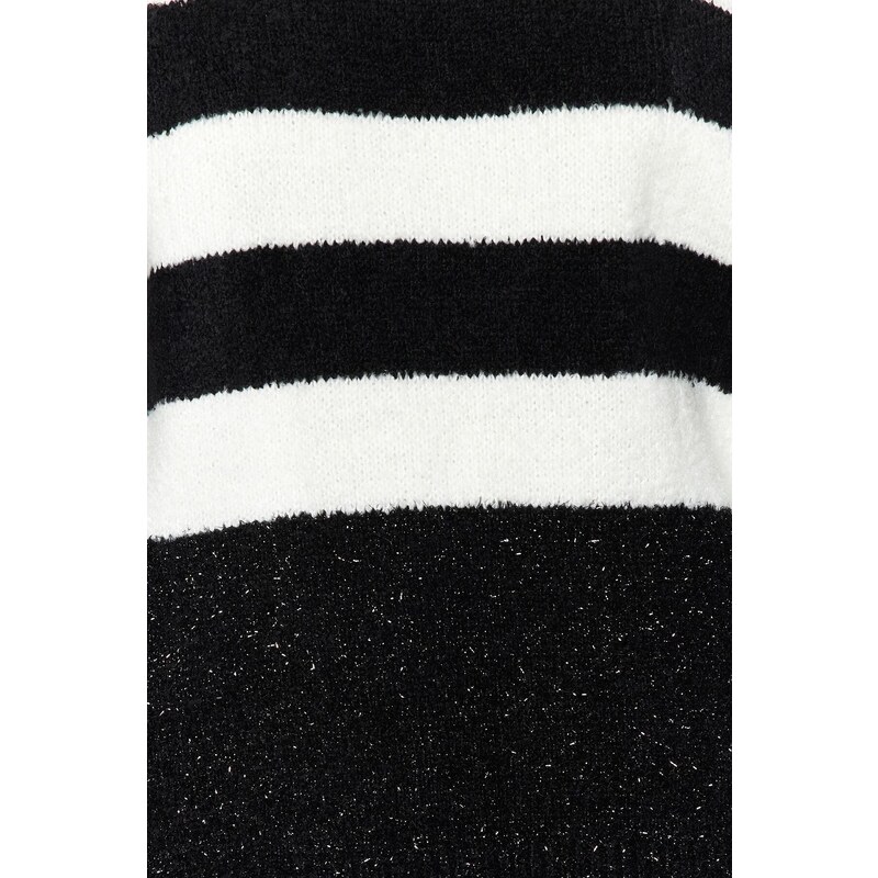 Trendyol Black Wide fit Shimmer Detailní kytice Pletený svetr