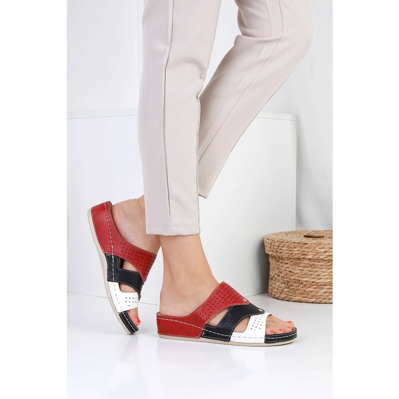 KOKA Shoes fashion Pantofle na klínku KH-1109R.B.WH 84320713