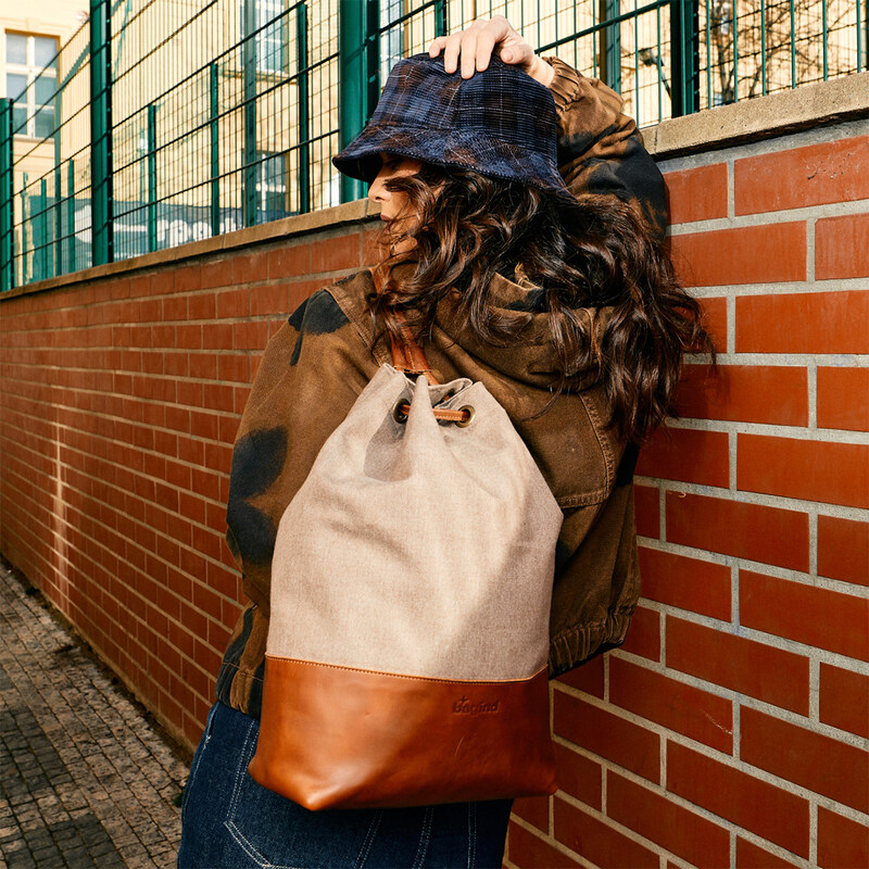 Bagind Atado Tramp - dámský kožený batoh hnědý