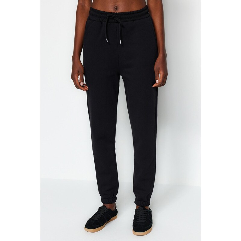 Trendyol Black Fleece Basic pletené tepláky