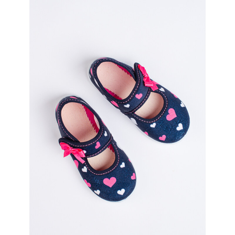 Velcro slippers for a girl for Shelvt kindergarten