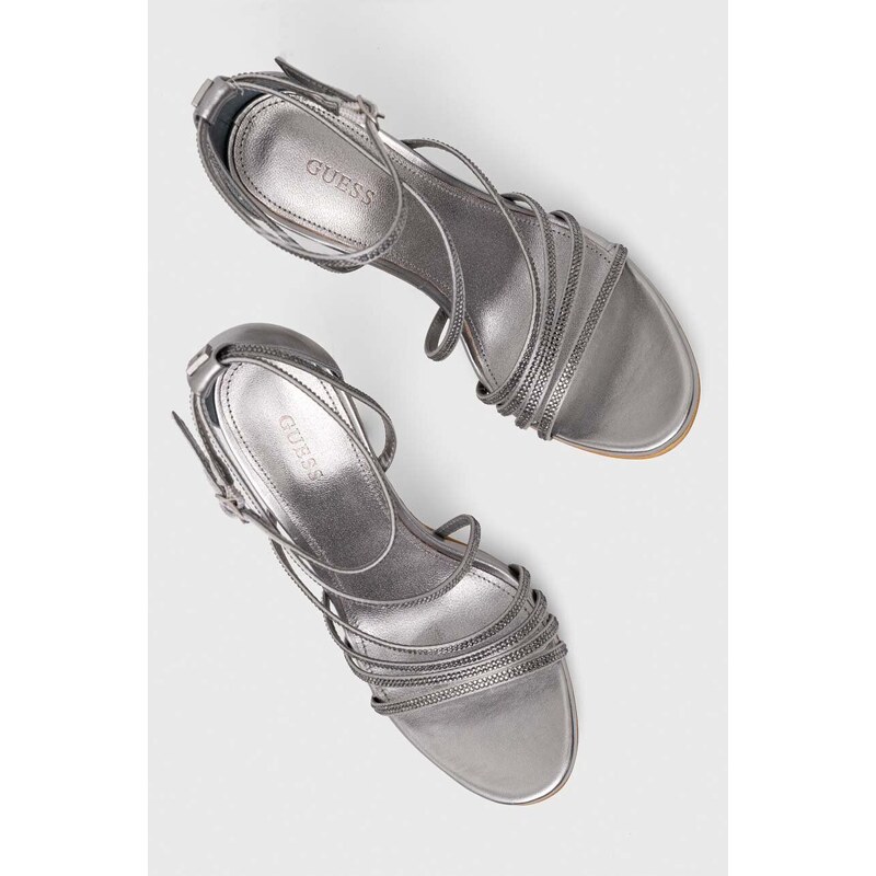 Kožené sandály Guess AXEN2 stříbrná barva, FL7A2X SAT03