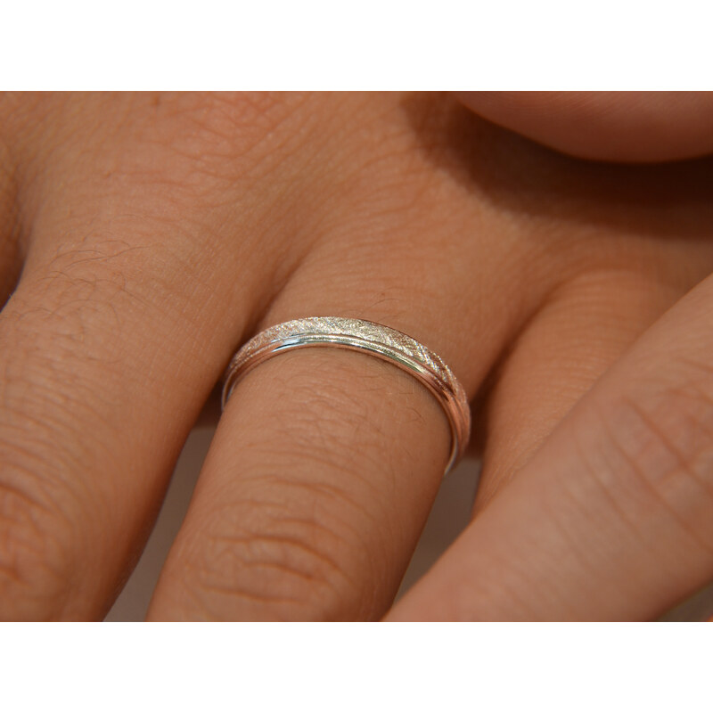 OLIVIE Snubní stříbrný prsten STRIPES 7474