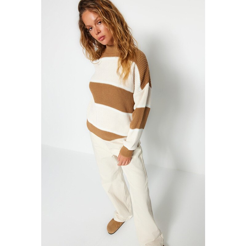 Trendyol Camel Oversized pletený svetr