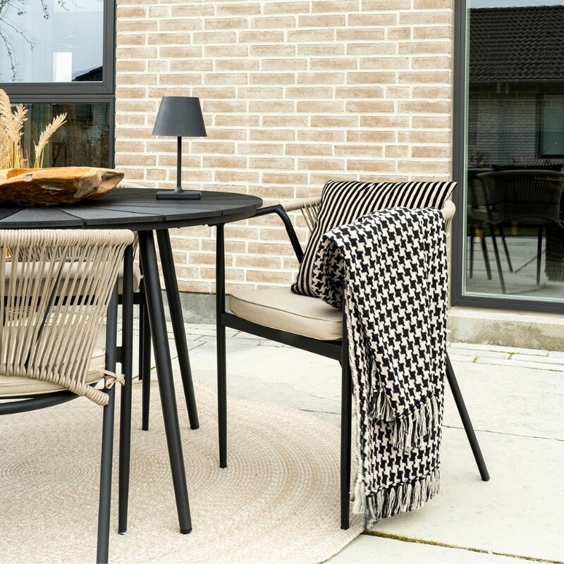Nordic Living Béžová zahradní židle Madina s výpletem