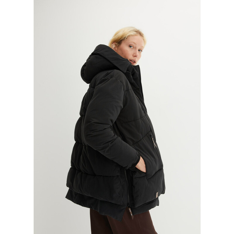 bonprix Zimní oversize bunda s kapucí černá Žena 114700907